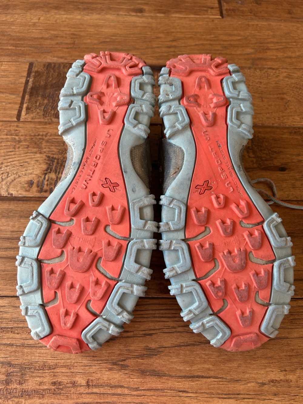 La Sportiva Bushido II Mountain Trail Running Shoes Moon / Paprika Size 8.5 - Picture 9 of 10